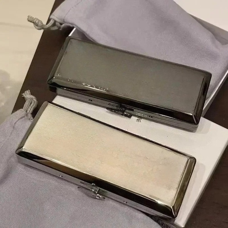 Men Accessories Gadgets - Przenośne, luksusowe pudełko na papierosy ze